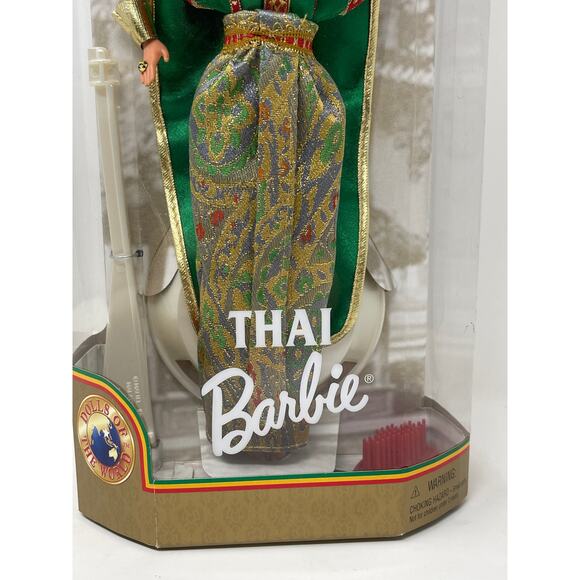 Thai Barbie Doll (Collector Edition) - Picture 4 of 11
